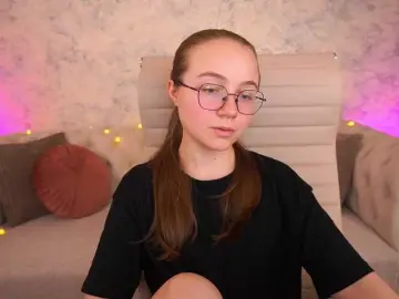Bongacams Live Porn of ArrinaWairr