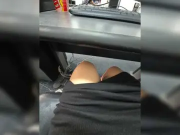 Bongacams Free Porn Cam of AmberLove12