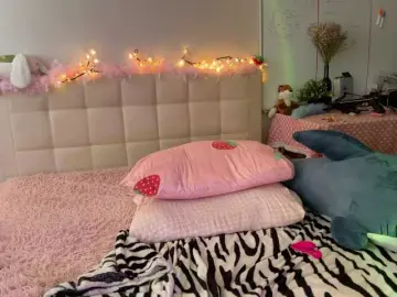 Bongacams Live Sex Cam of sexycute18