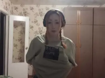 Bongacams Sex Cam of ShantelKozinski
