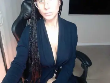 Bongacams Best live sex cam show of Lili-Cruz40
