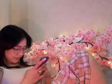 Bongacams Private Sex Chat of MyrleHenggeler