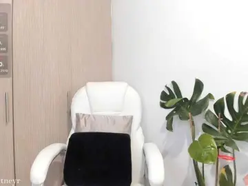 Bongacams Free Porn Cam of misswhitneyr