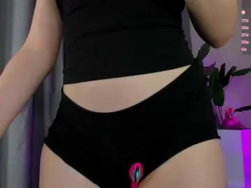Bongacams Nude Webcam of IceStrawberry