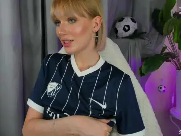 Bongacams Live Porn of IceStrawberry
