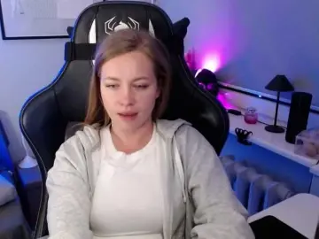 Bongacams Watch Live Sex Cams of hollyBB