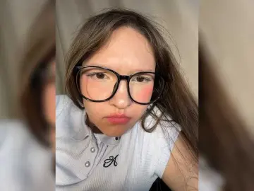 Bongacams Free Porn Cam of Cute-Lolly