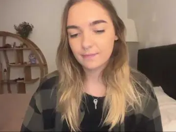 Bongacams Live Sex Cam of RoxyHorny