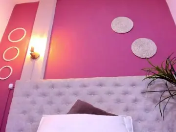 Bongacams Live Sex Cam of Violett-horny