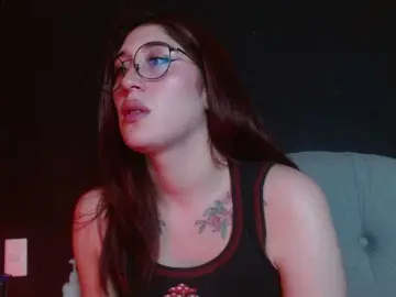 Bongacams Free Porn Cam of Red-moonn