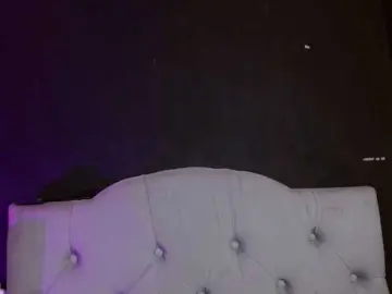 Bongacams Sex Chat of Red-moonn