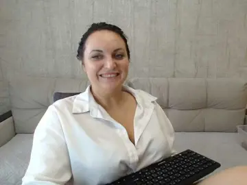 Bongacams Watch Live Sex Cams of AngelinaCute