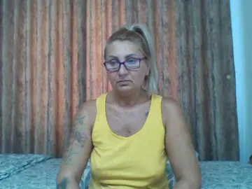 Bongacams Live Porn of chaudeevely