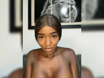 Bongacams Live Sex Cam of NahomiEbony01