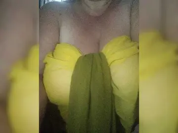 Bongacams Live Sex Cam of Xo4y2sexa