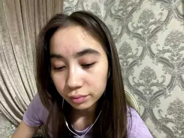 Bongacams Watch Live Sex Cams of ClaudiaChouinard
