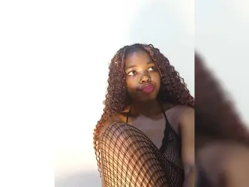Bongacams Sex Cam of Glowgoddes