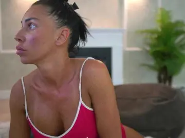 Bongacams Best live sex cam show of MyaBlack