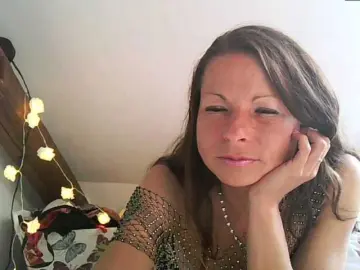 Bongacams Live Porn of MilfNinna
