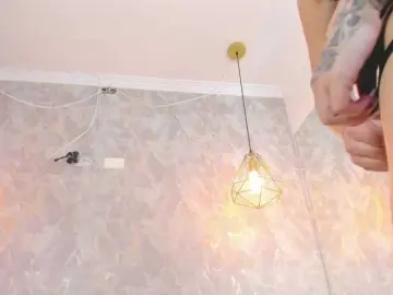 Bongacams Live Sex Cam of leigh-angels