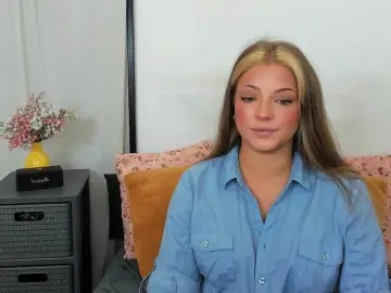 Bongacams Adult Video Chat of LilyTop