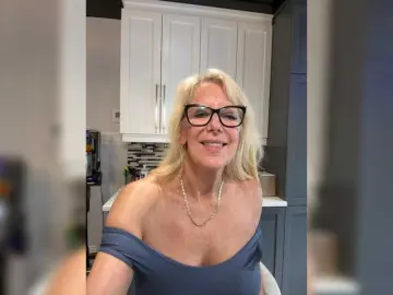 Bongacams Sex Chat of FitCougar
