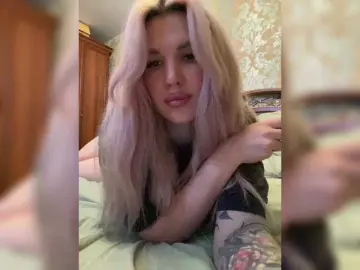 Bongacams Watch Live Sex Cams of SonaZ