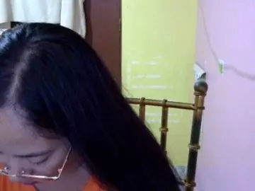 Bongacams Watch Live Sex Cams of MystiqueMiss
