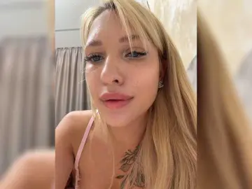 Bongacams Adult Webcam of EwaBrown