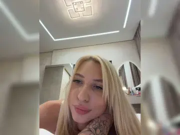 Bongacams Live Porn of EwaBrown