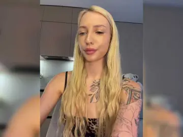 Bongacams Adult Webcam of EwaBrown