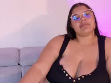 Bongacams Sex Cam of Layla-Hot