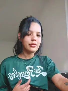 Cam4 Free Live Porn of DarkhoneyX