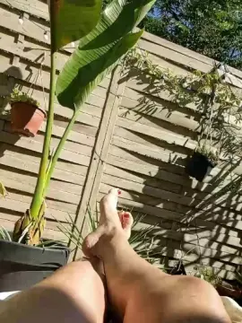 Cam4 Live Sex of Elle_et_na