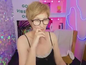Cam4 Nude Webcam of ParisCherry