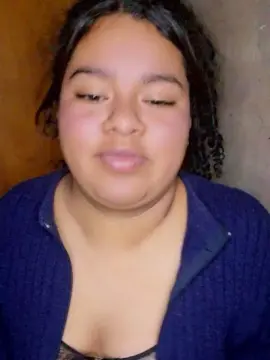 Cam4 Live Sex of curlysexy22