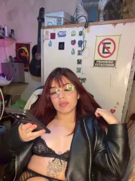 Cam4 Live Sex of Lucilleee69