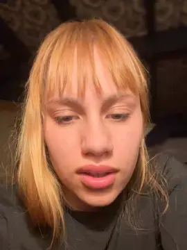 Cam4 Live Sex Cam of saraangelafern1