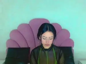 Cam4 Free Porn Cam of glow_doll