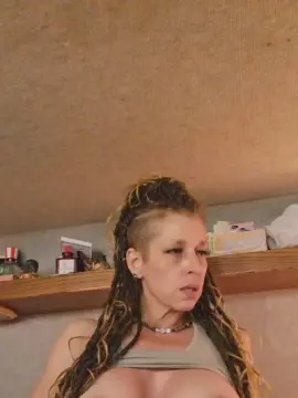 Cam4 Nude Webcam of LunaSolsXX