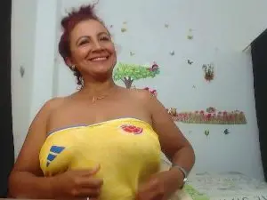 Cam4 Watch Live Sex Cams of yosselin23