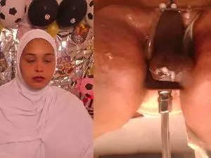 Cam4 Nude Webcam of BBWHijab