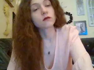 Cam4 Watch Live Sex Cams of QueenCrimson