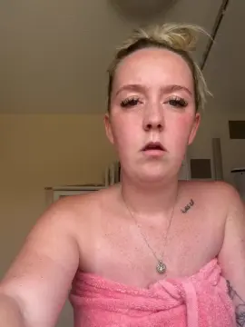 Cam4 Private Sex Chat of Cherrydollxo