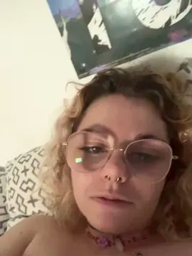 Cam4 Free Porn Cam of Emy_2002