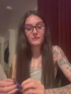 Cam4 Watch Live Sex Cams of KiaraLewis