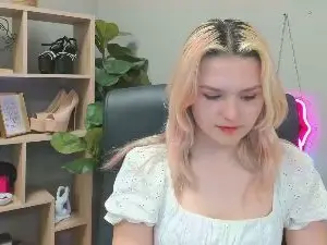 Cam4 Free Live Porn of SweetLilyxo