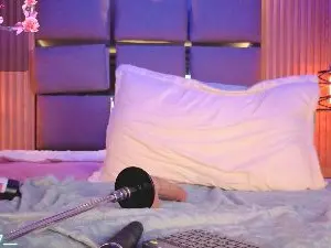 Cam4 Live Porn of LauRoberts