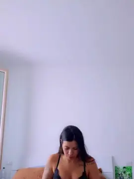 Cam4 Watch Live Sex Cams of LunaVelluto