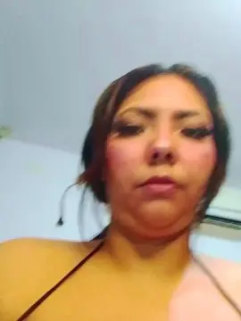 Cam4 Free Live Porn of selena_1